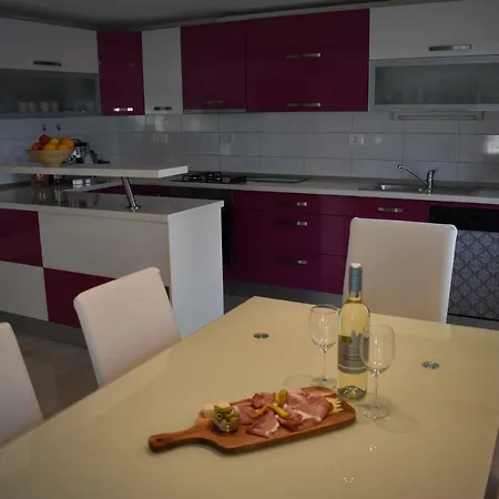 Apartment Ana